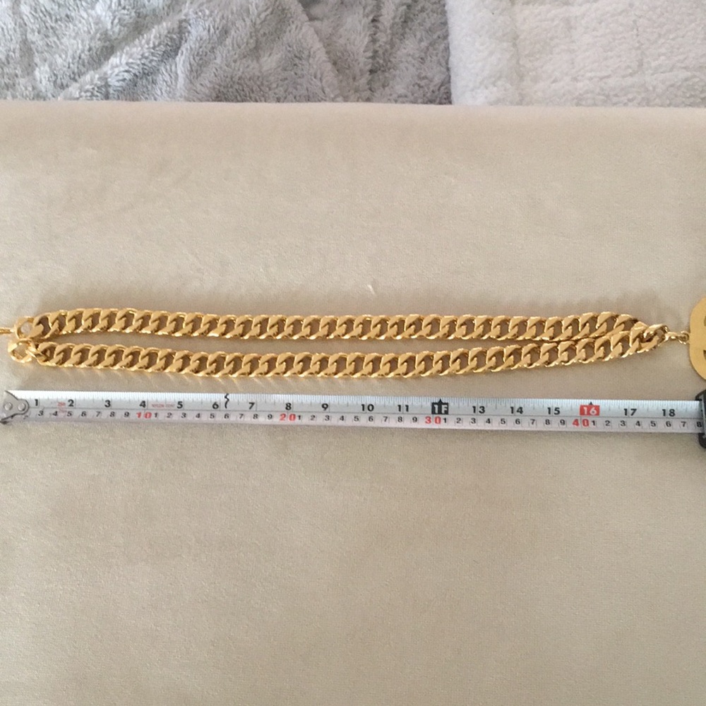 CHANEL gold BELT - Picture 9 of 9